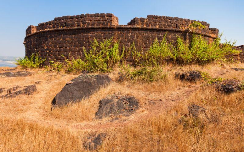 Chapora Fort (Best Places To Visit In Goa For Couples)