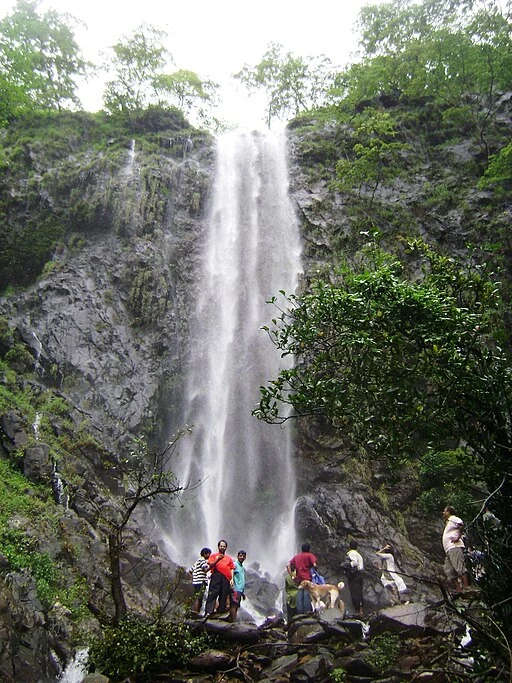 Kuske Waterfall - Monsoon Retreat