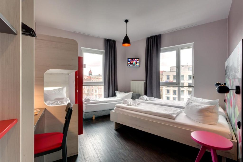 Budget Travel: Pet-Friendly Hotels in Berlin for Your Furry Friends.