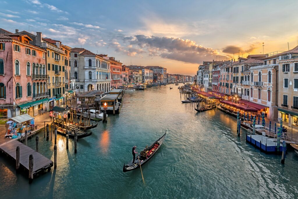 Venice, Italy – A Romantic Travel Guide