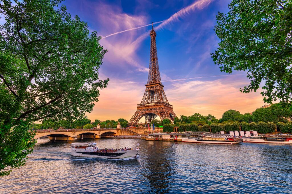 A Travel Guide to France – Explore the Land of Romance and Culture